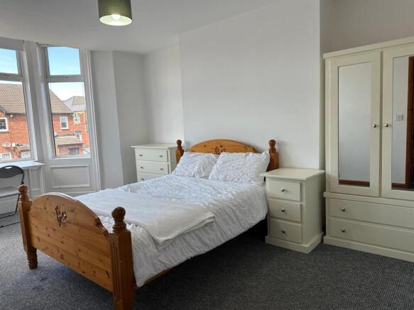 Bedroom.jpg