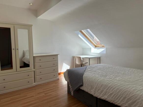 Bedroom.jpg