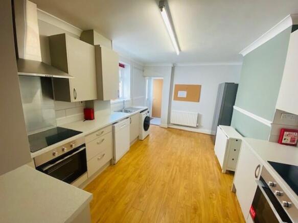 6 Bedroom Student Accommodation.