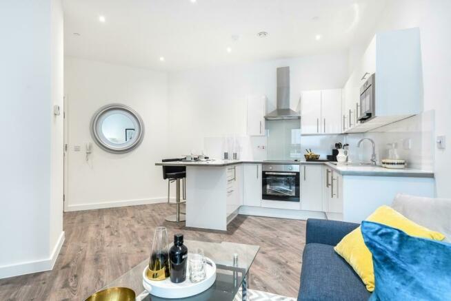 Stylish 2-Bedroom Flat in Prime Location