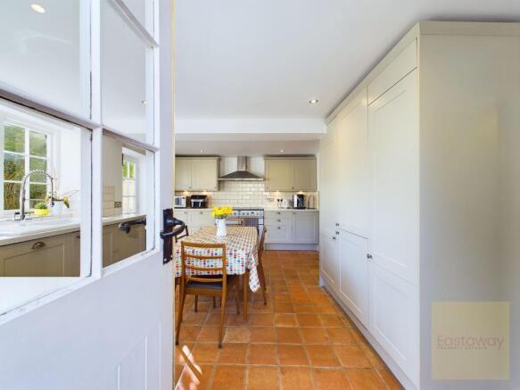 Entrance to kitchen