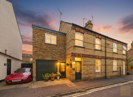 Vine Street, Stamford, PE9