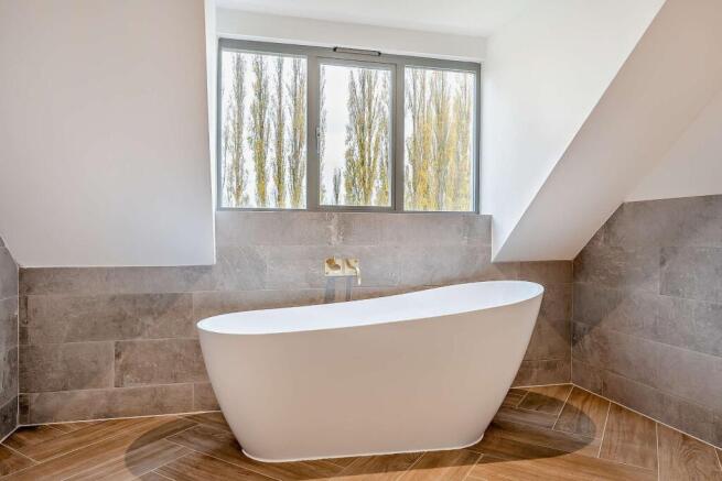 Main bathroom