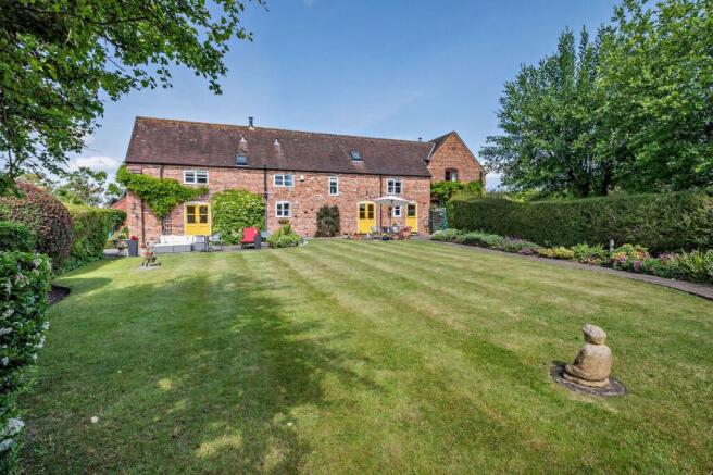 Main Picture Rear elevation