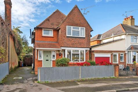 Brockenhurst Road, Aldershot, GU11