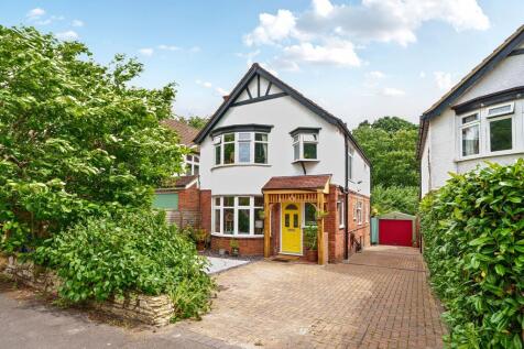 Canterbury Road, Farnborough, GU14