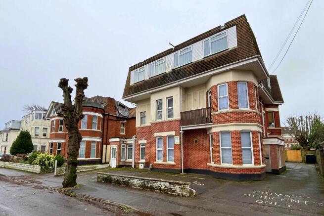 Eastcote Lodge