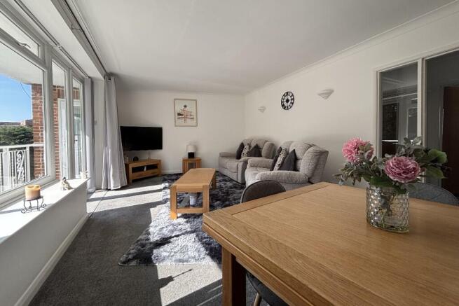 Living/Dining Room