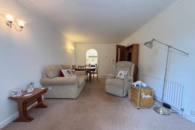 Lounge/Dining Room
