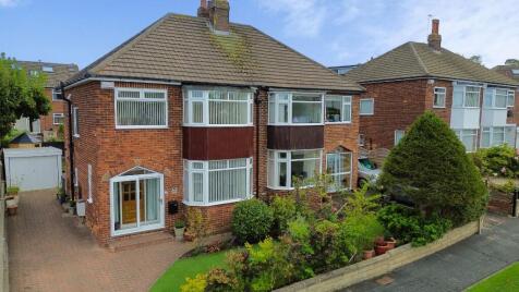 Kirkwood Drive, Cookridge, LS16