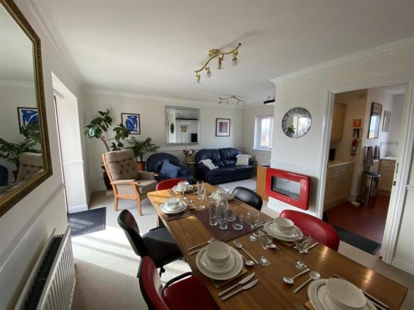 Living/Dining Room