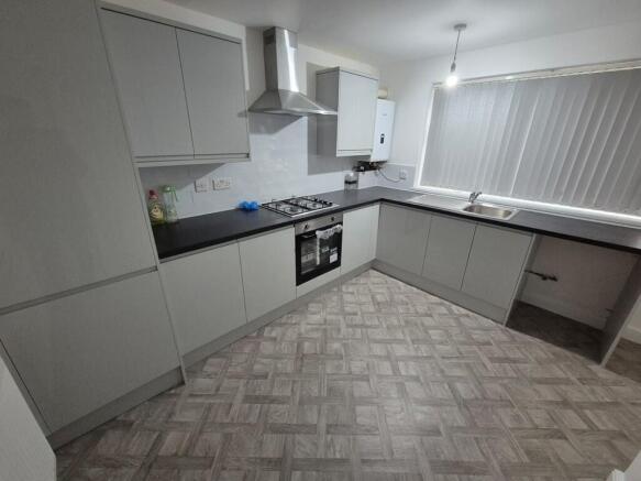 IMG-20251112-WA00...