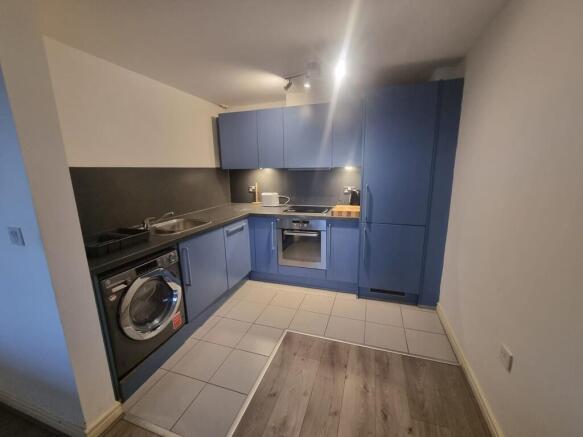 IMG-20251120-WA00...