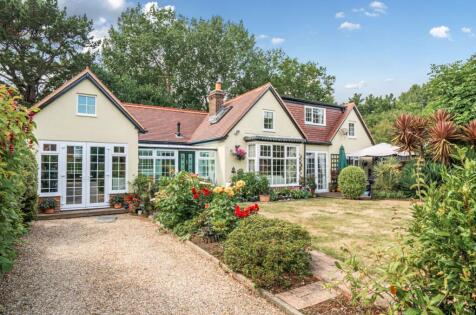 Fourth Avenue, Havant, PO9