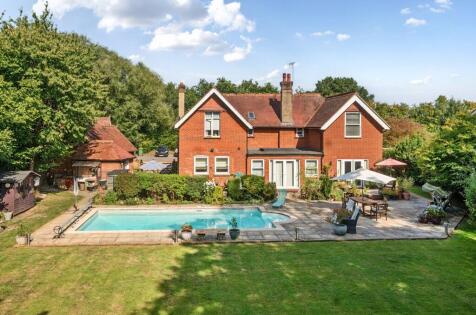 Farnham Road, Liss, GU33