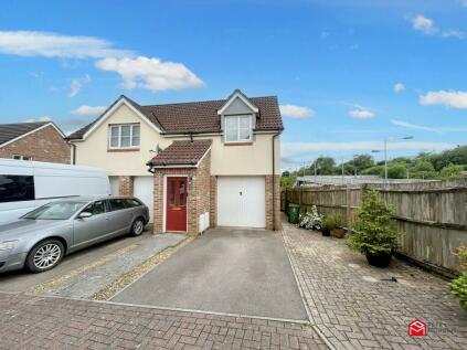 Pontyclun - 2 bedroom coach house for sale