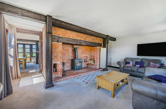 FAMILY LIVING ROOM