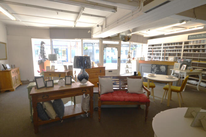 SHOP MAIN SHOP