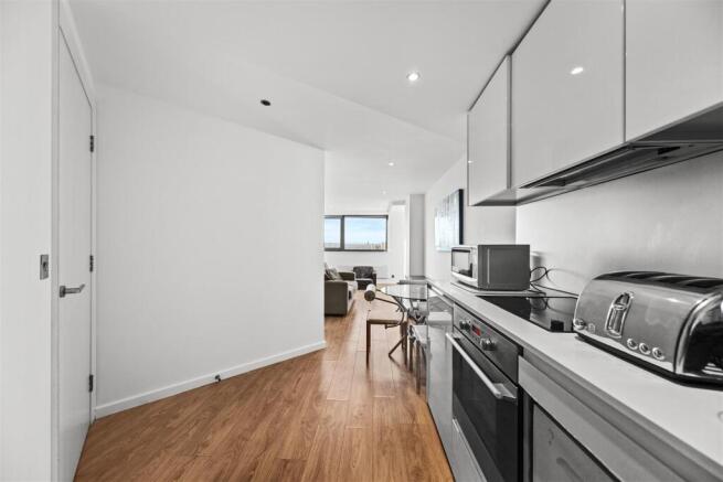 Flat1507BridgewaterPlace-16.jpg