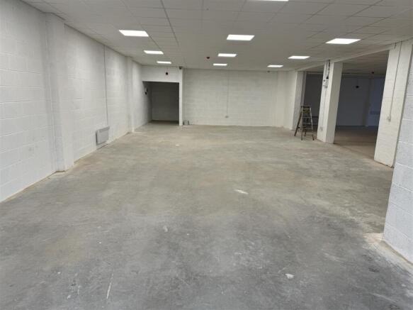Unit FG Roseville Road Business Park, Warehouse:re