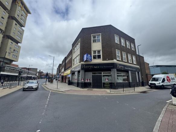 Kirkgate Wakefiled, commercial unit to let paul mc