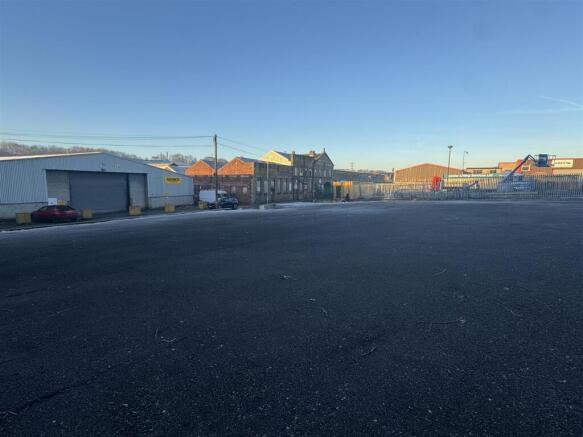 Hamond estates Land Spen Vale Heckmondwike.jpg