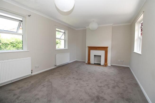 Living Room.JPG