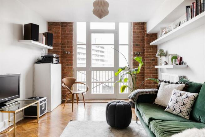 Wharf Place, E2