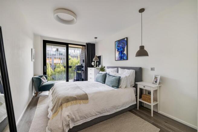 Shore Road E9