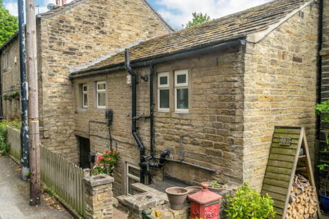 North Road, Kirkburton, HD8