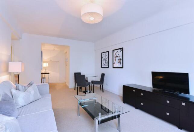 145Pelham-Flat24-2.jpg