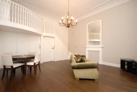 Queen's Gate, London