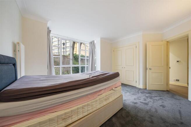 Flat 1, Maple Lodge W8 5UN-3.jpg