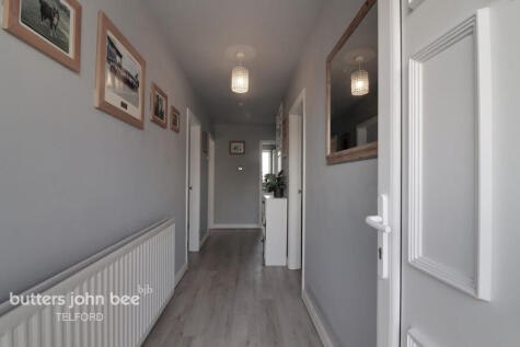43 Sutherland Drive, Telford TF2 8QB