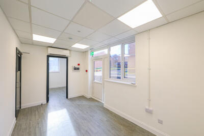 Photo 11