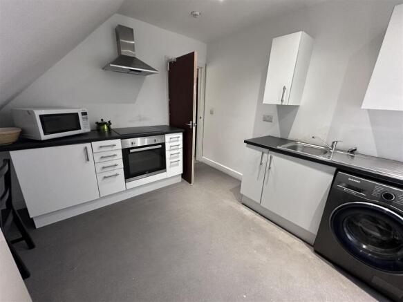 Communal Kitchen.jpg