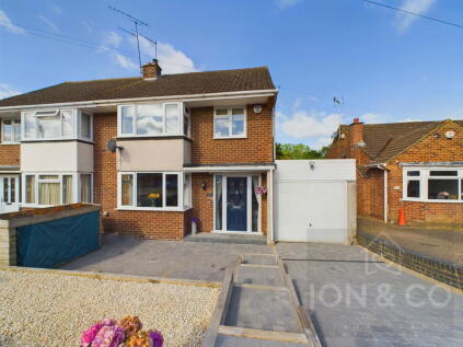 Wentworth Way | Links View | NN2