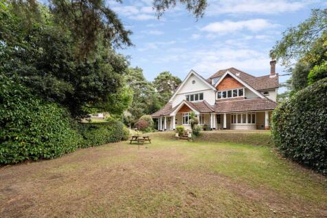  Forest Road, Poole, BH13
