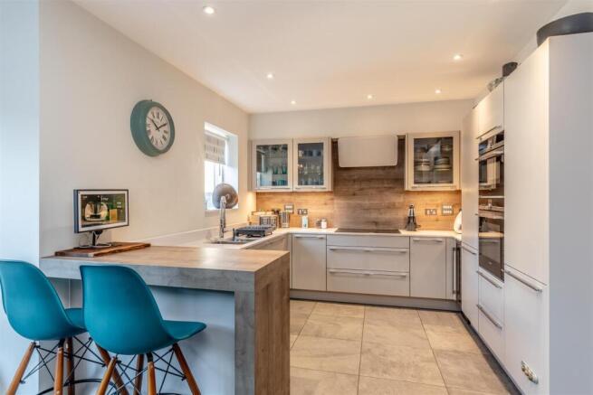 Parrys Lane, Stoke Bishop Breakfast Bar.jpg