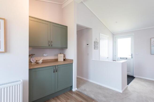 Kitchen 1.jpg