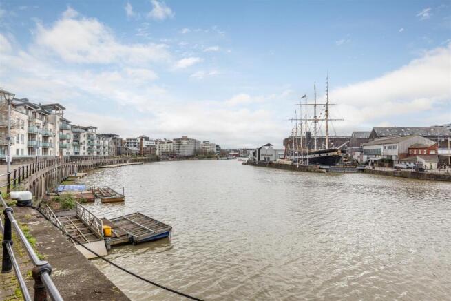 Leading Edge, Clifton View.jpg