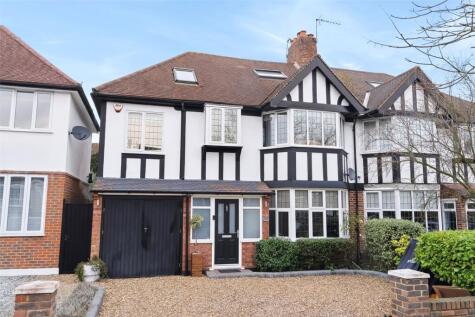 Wellesley Road, Strawberry Hill, Twickenham, TW2