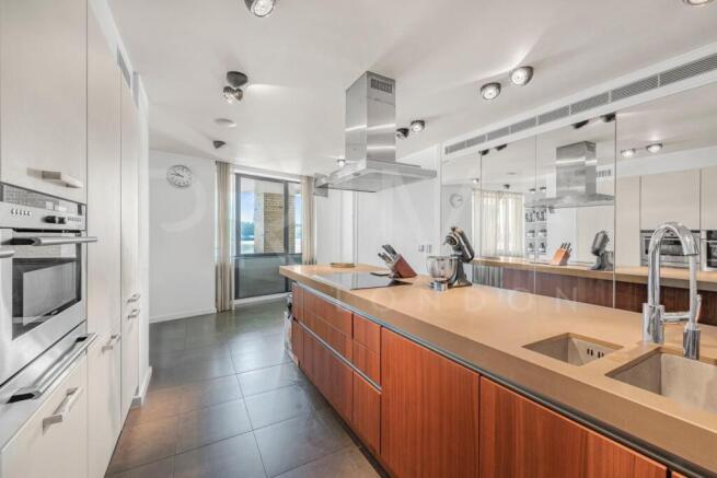 KITCHEN2 (1).jpg