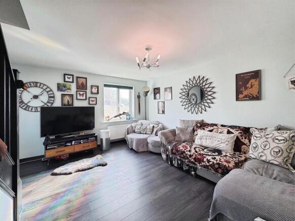 68fb38f9--4DEA-8BCE-021FE4460968-27706-000012116BA