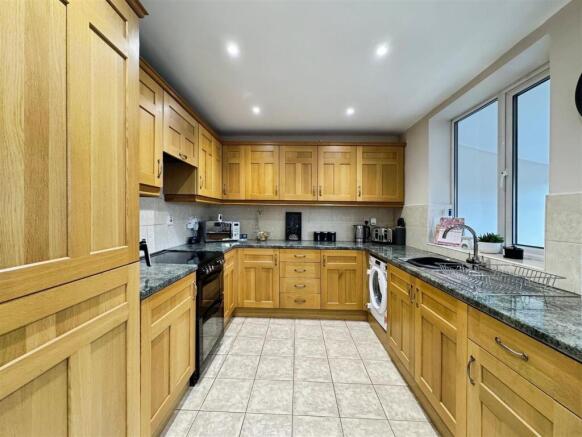 c4ce60a1-7-4B46-A7B5-2247249F7325-5587-000004A8943