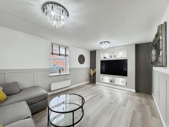 cbe88cf5-0-40AF-BE0B-B38F5472F895-2003-0000011D81B