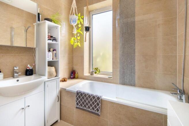 En-Suite Bathroom