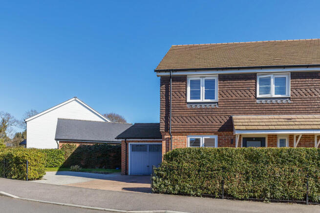 3 Longhurst Drive...
