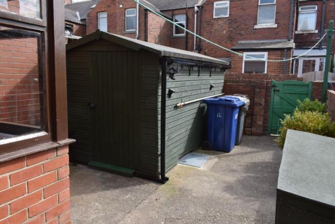 Rear yard & Shed