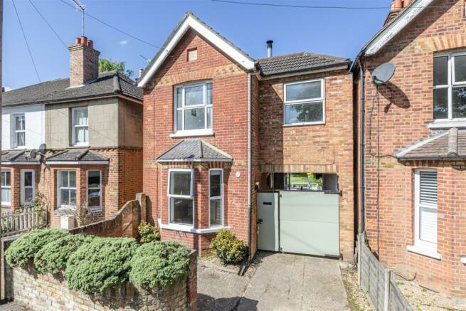 45 New Haw Road, New Haw, Addlestone, KT15 2BZ - 2